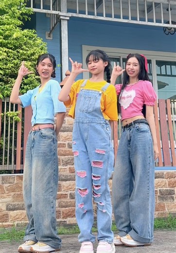 Sibling Dance Challenge: Join the Fun with Soda Pop