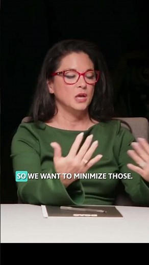 What Are Senescent Cells? Aging Explained in 26 Seconds 🧬⏳