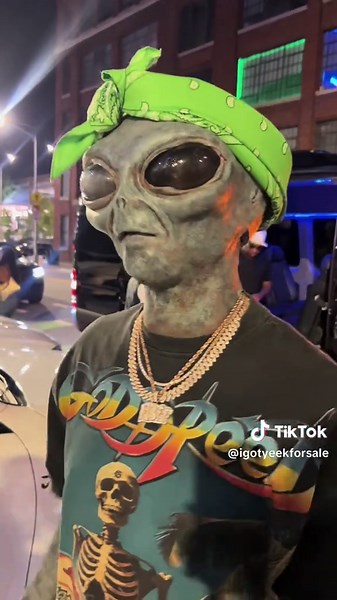 Meeting an Atlanta Alien: An Unexpected Encounter