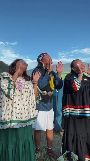 Happy Indigenous peoples day! 🪶 *Took this last year and forgot to post it 🙃 #indigenouspeoplesday #nativetiktok #indigenous #apache #chiricahuaapache