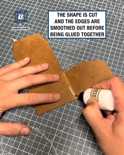 167K views · 254 reactions | The in depth and detailed process behind making a leather wallet! 朗 | UNILAD Tech | Facebook