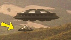540K views · 11K reactions | UFO Goes Inside Alien Mothership. }{ https://www.facebook.com/groups/UFOAliensOvniX/ | UFO Aliens Ovni X | Facebook