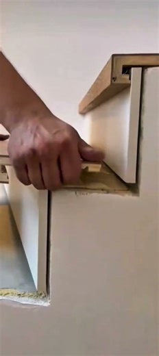 Quickly and securely installing a ladder board for easy house installation #construction #popular