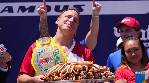 Joey Chestnut reflects on return to hot dog eating contest after contract dispute, temporary ban
