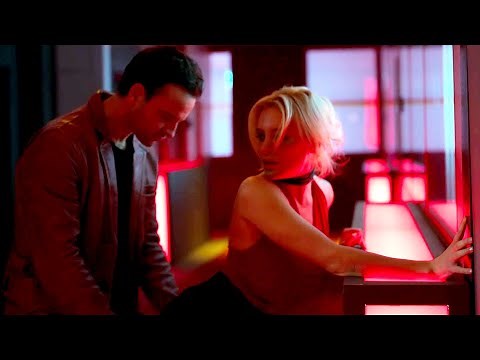 Supersex(Netflix) Season 1 Episode 1 - Rocco & Noemi Kissing Scene