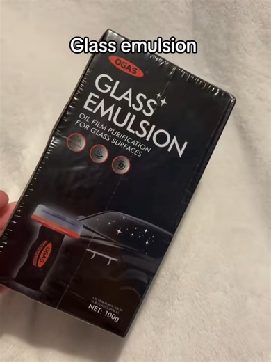 How to Effectively Clean Your Windshield