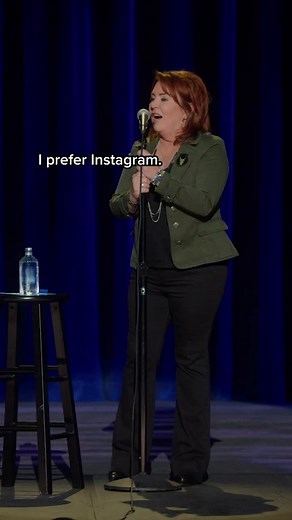 Instagram vs Twitter: Contrasting Social Media Platforms