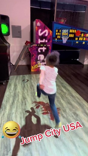 Interactive play is at Jump City USA! Numerous floor games for your children to play with during open jump or at a birthday party in our facility. www.jumpcityusa.com 216-626-8000 Book Your Child’s Party Now! #childrenparties #teenparties #privateparties #adultparties #partycenter #garfieldheights #inflatables #virtualreality #gamingparties #concessions #arcades #puckerpowder #dippindots #obieinteractivesystem #clevelandvenue #bubbles #entertainmentcomplex #clevelandpartyvenue #massagechairs