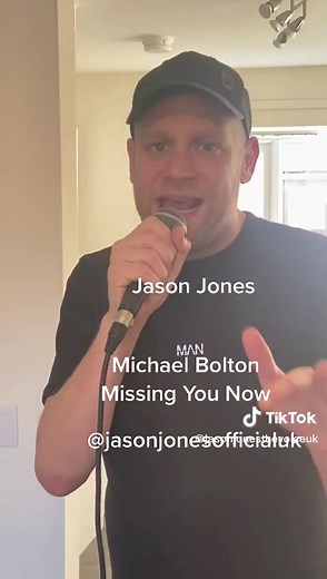 Jason Jones: Soulful Performance on The Voice UK