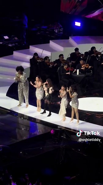 lagu yang paling ditunggu tunggu #hereiam #rossa #pudar #velocity #tehocha