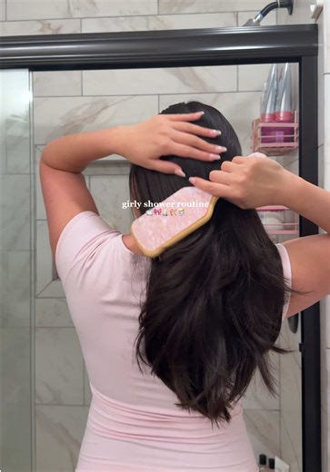 girly evening shower routine 🛁🩰🫧🎀 #nightroutine #selfcare #skincareroutine #cozyvibes #girlyaesthetic @JVN Hair @Emi Jay @L’Oréal Paris @Dove Beauty & Personal Care @Victoria's Secret @rhode skin @GARNIER