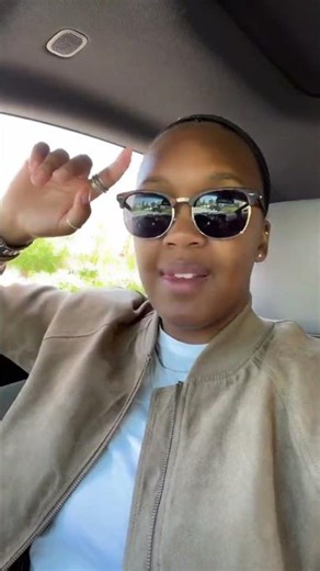 That feeling after a fresh hair appointment 😍 #phoneya #womeninsuits #androgynous #lgbtq (IB: