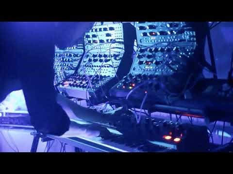 Pigalle Moon Outro - Live Session w/Moog Mothership