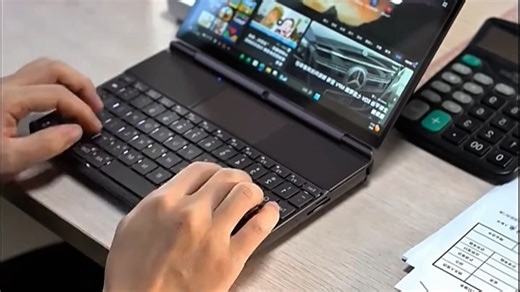 GPDwin游戏掌机，畅玩steam大作，炫酷，便捷