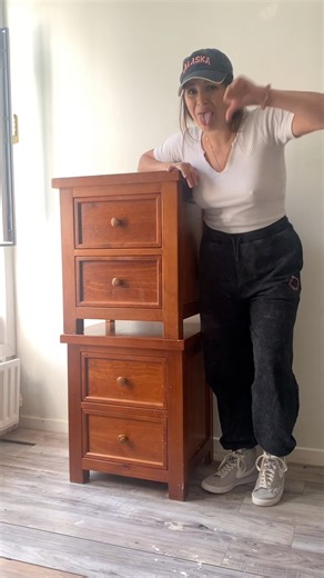 520K views · 6.3K reactions | POPSICLE stick bedside table MAKEOVER! Comment “LINK” and I’ll DM you a list of all the products I used to make this! ✨ | The Flipped Piece | Facebook