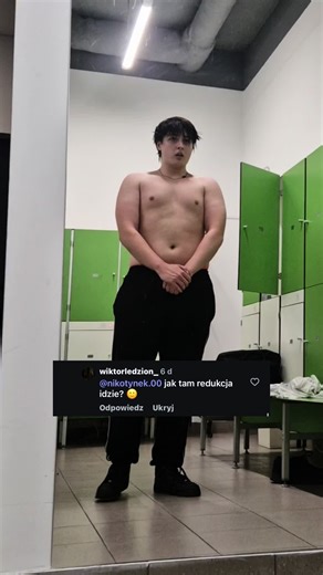 Przez moj rok na silowni ani razy nie bylem na redukcji. Silownia to ma byc zabawa, sam chodze na nia 1 raz albo maxymalnie 3 razy w tygodniu. W porownaniu do innych co chodza 4 razy to naprawde jest malo. Dodam jeszcze ze nie robilem zadnego cardio ani nie trzymalem diety.