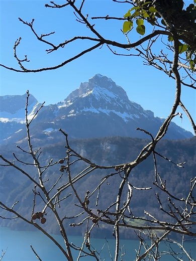 You take a wrong turn for a moment and suddenly find yourself standing in front of a turquoise mountain lake. Just passing through - and then a small village with more charm than expected makes you stay. One gondola ride later, you’re above the clouds. 🏔️ Here, every spontaneous decision feels like the right one. #ineedswitzerland #inLovewithSwitzerland