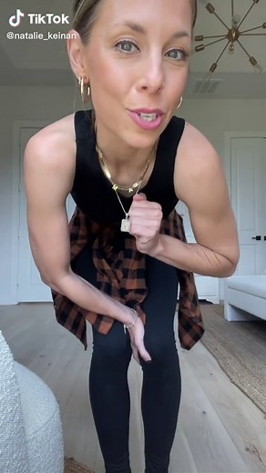 Stylish Ways to Wear Flannel Shirts Around Your Waist