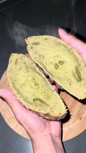 This Matcha Sourdough Was Perfect… Until I Forgot the Timer