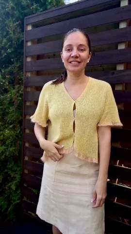 Ruffleveil Blouse Knitting Pattern PDF: Keyhole Front and Ruffle Finishing DIY Blouse in Stockinette Stitch and Supporting Video Tutorials - Etsy