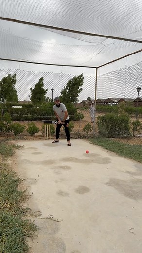 Playing cricket with bowling machine 🏏 | Mustafa Hanif