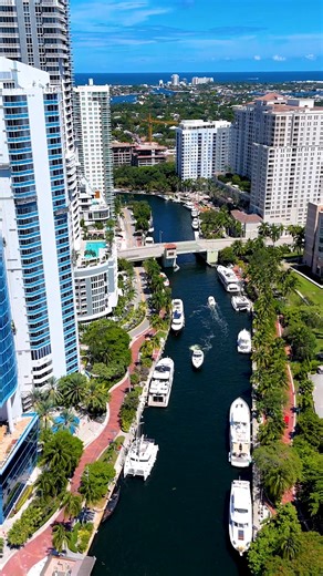 177K views · 4.1K reactions |  Flowing through the heart of Fort Lauderdale, the New River is more than a view, it’s a vibe. | Visit Lauderdale | Facebook