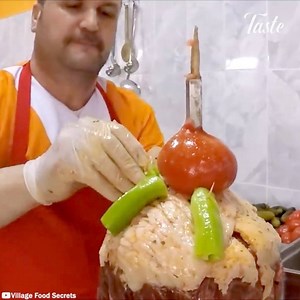 5.1M views · 1.2K shares | This is how to make doner kebab in restaurant Credit: Milliyiyici (bit.ly/2Ecpd62) | Taste Life | Facebook