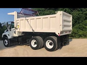 2009 INTERNATIONAL 7400 WORKSTAR DUMP TRUCK