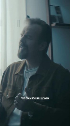 I can still smile. #christianmusic #scarsinheaven #smilethroughthepain #jesusheals #castingcrowns