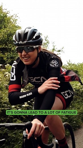 Don’t Hulk out! ❌ Keep it relaxed on the bike! Here are some great tips from Manon on how to improve your hand positioning and stay comfortable 👌 #GCN | Global Cycling Network