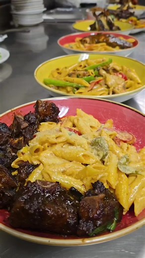 LET'S JUST SAY IT'S ALWAYS A VIBES 🔥🔥 REMEMBER TO MAKE YOUR RESERVATION FOR WEEKENDS YOU WON'T BE ABLE TO GET IN WITHOUT RESERVATION ON THE WEEKEND 👉 THE SIMPSON RESTAURANT AND BAR 🍾🍾❤️ CELEBRATE YOUR BIRTHDAY 👉 THE NEW HOTSPOT IN NEW YORK 🍾 NEXT LOCATION MIAMI #thesimpsonbk