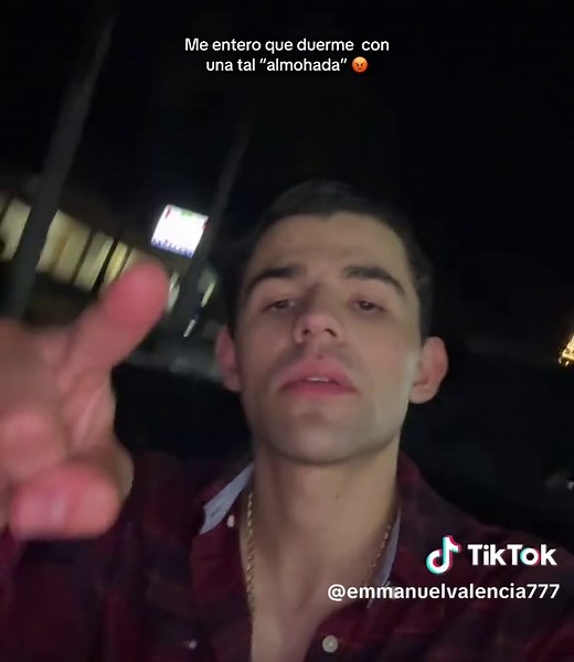 Videos de Emmanuel Valencia (@emmanuelvalencia777) con “Tengo Que Colgar - Banda MS de Sergio Lizárraga”