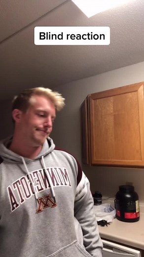 Reacting to Pretty Fly by the Offspring and Pony by Ginuwine