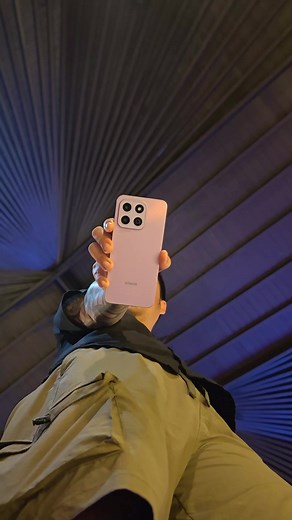 Unveiling AI Capabilities and Durability in HONOR X6b