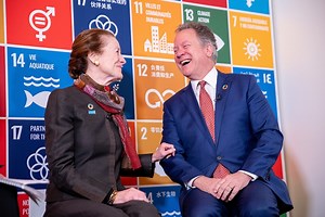 David Beasley, Executive Director, World Food Programme and Henrietta Fore, Executive Director, UNICEF SDG Media Zone @ Equality Lounge® The UN SDG Media Zone convenes Government leaders, CEOs, UN heads, activists, influencers and entrepreneurs for short panel discussions on topics related to the Sustainable Development Goals. To mark its 20th anniversary, the UN Global Compact in partnership with the UN Department of Global Communications, is bringing the SDG Media Zone to Davos for the first t