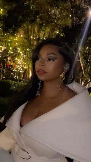 Ashanti | Christmas Vibes… 🎅🏾 | Instagram