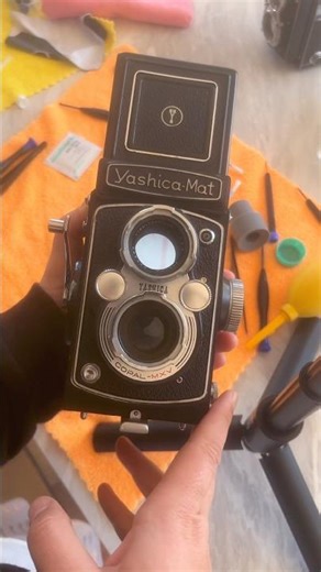 Yashica-Mat Advance Film and Cock Shutter Mechanism at Various Shutter Speeds