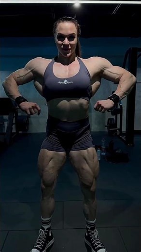 Bodybuilding Years 💪 Women's Day Legs Bodybuilder #model #motivation #top