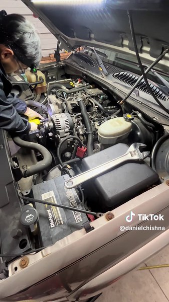 Starting a 2003 Chevy Suburban: Step-by-Step Guide