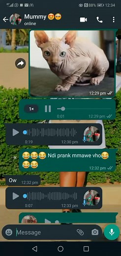 😂😂😂😂😂 I tried dis alien prank on my mom her reaction is priceless 😂😂😂#chubbyqueens #vendatiktokers❤️😘😍 #momanddaughter #universityoflimpopo