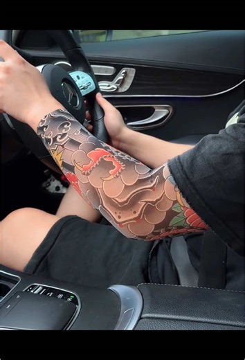 Explore Wearable Tattoos: Unique Sleeve Ideas