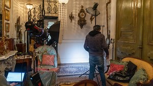 Combining Flash With Continuous Lights for Creative Effect | Fstoppers