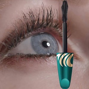 1.8M views · 405 shares | Transforma tu mirada con la nueva Voluptuous False Lash Effect Mascara by Max Factor. Eleva tus pestañas con 5 veces más volumen. ¡Descúbrela! | Max Factor | Facebook