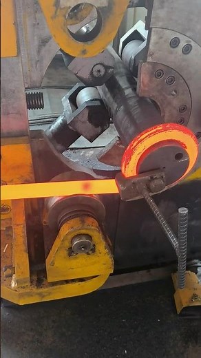 The process of making springs used in large tractors #process #machine #factory #manufacturing