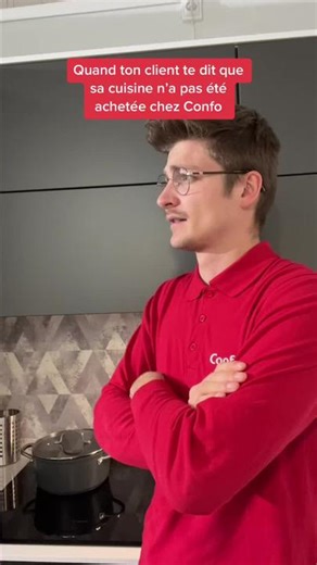 Une cuisine Conforama s’accompagne d’une garantie automatique de 8 ans 🤷 #conforama #cuisine #garantie #qualité #sideeye