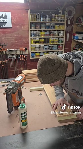 Diy planter box with a mounted post! #woodworking #woodwork #woodworker #woodworkingproject #diy #diywoodworking #diyproject #woodtok #woodworkingcommunity #planter #flowerbox