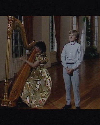 Aled on his new album 'One Voice - Full Circle' ⭕️ The album is released on Friday 27th October and you can pre-order your signed edition here: aledj.lnk.to/fullcirclefa. | Aled Jones