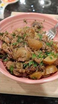 Crock Pot Beef & Potatoes 🥩🥔🍄‍🟫 so easy & SO delicious! & no cream cheese... #crockpotcooking