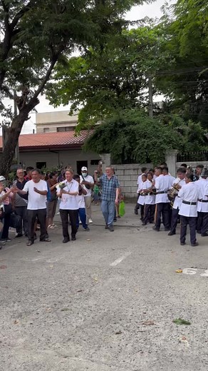 si CARDINAL TAGLE at si NANA PILAR! Ang pagsayaw at pag-aaly ng bulaklak sa Patrona ng Dyosesis ng Imus, Nuestra Señora del Pilar ng kanyang kabunyian Luis Antonio Cardinal Tagle.🤍🩵🩷💐 3rd Pillar Festival Halina sa Imus! Halina kay Nana Pilar! #PillarFestival #Pillar #Nanapilar #nanapilardeimus #ImusCathedral #karakol #Nana #Catholic #SHOLP