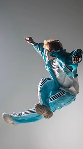 21K views · 413 reactions | 벽에 붙기 가능할까⁉️ Hamstring Challenge #korea #kpop #bts #korean #kdrama #blackpink #love #seoul #exo #twice #japan #koreandrama #army #like #southkorea #koreanstyle #jimin #chine #jungkook #fashion #got #redvelvet #cute #follow #nct #indonesia #drama #f #I #suga | 팀일루션 노성율 - TEAM1llusion | Facebook